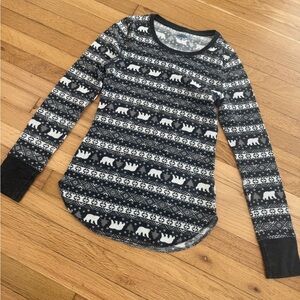 Old Navy Black & White Polar Bear Thermal Long Sleeve Top